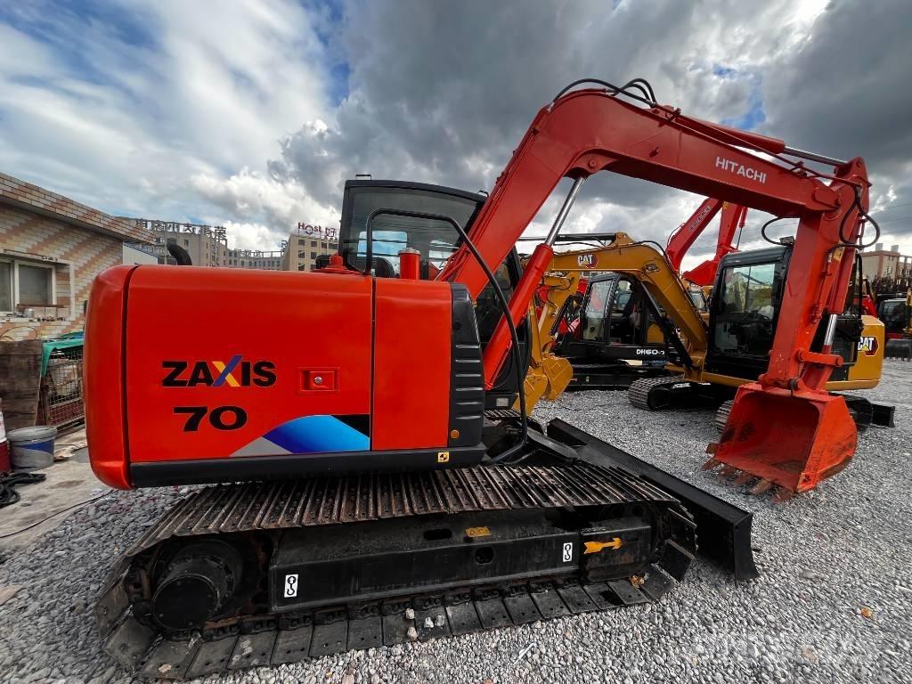 Hitachi ZX 70 Midi bagri 7t – 12t