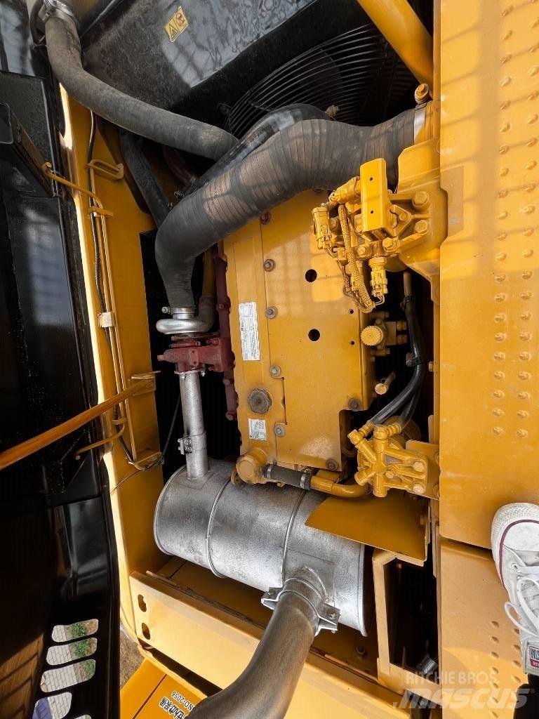 CAT CAT320D Bagri goseničarji