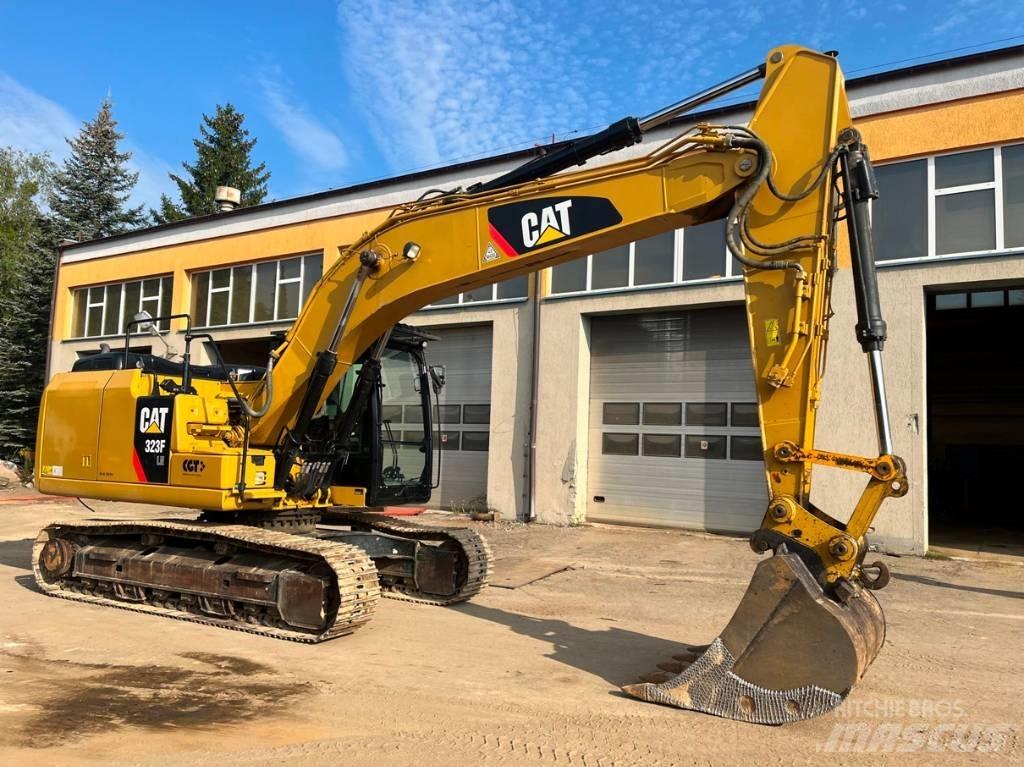 CAT 323 F LN Bagri goseničarji