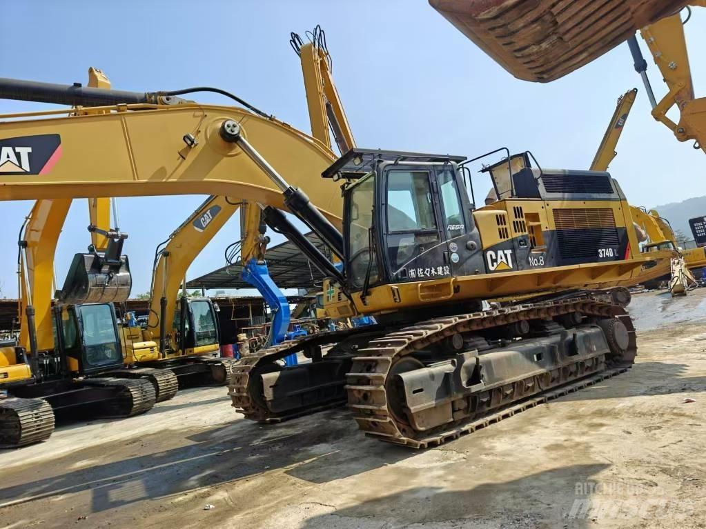 CAT 374 Bagri goseničarji