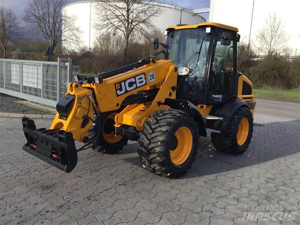 JCB TM 220 Agri Teleskopske dvižne ploščadi