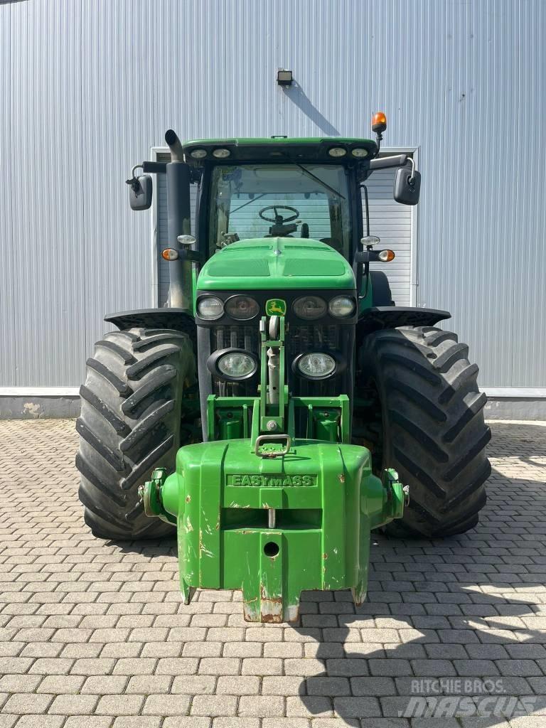 John Deere 8320 R Traktorji