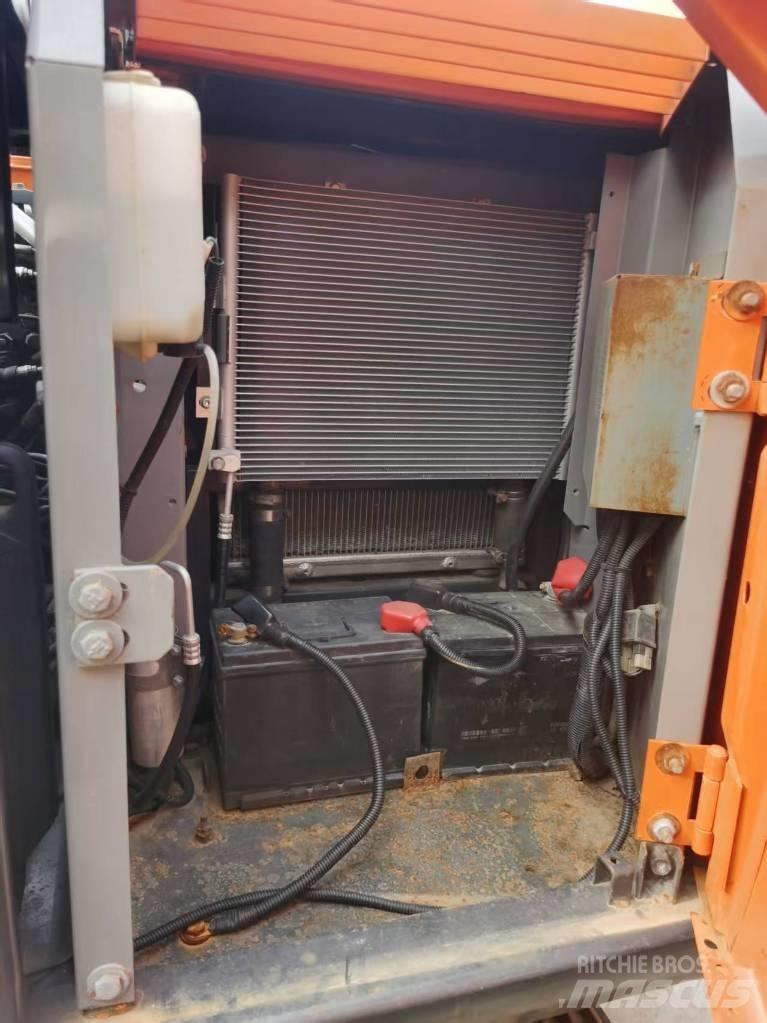 Hitachi ZX 70 Midi bagri 7t – 12t