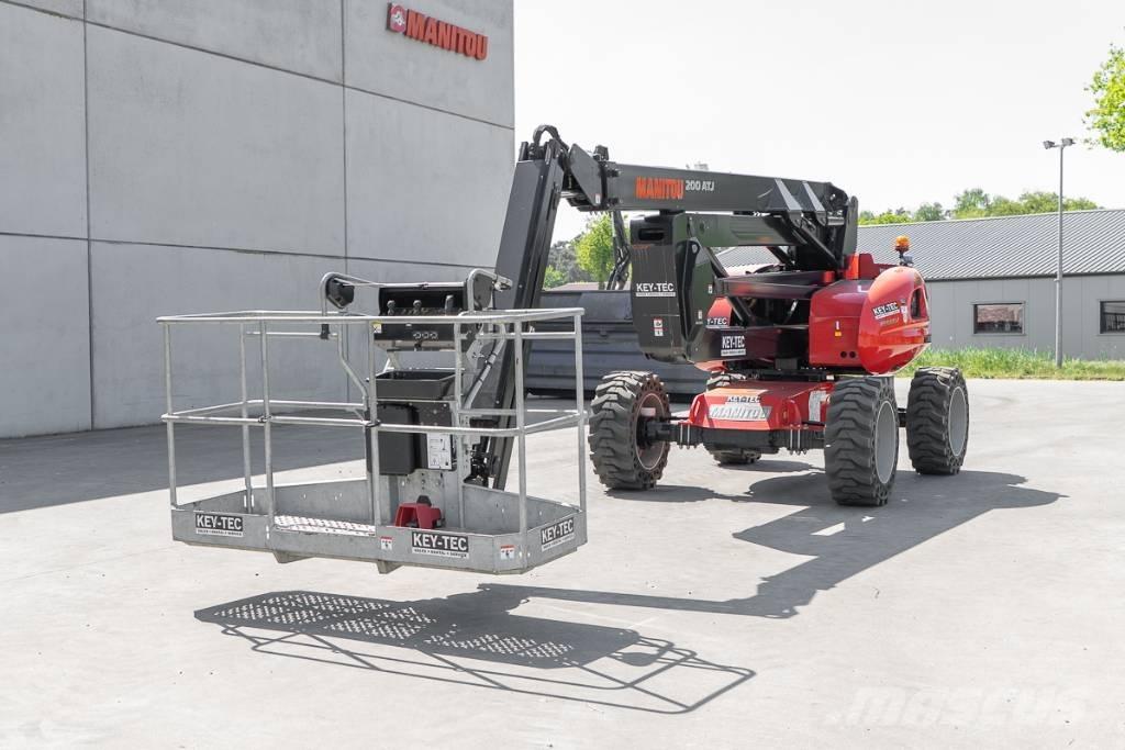 Manitou 200 ATJ Zglobne dvižne ploščadi