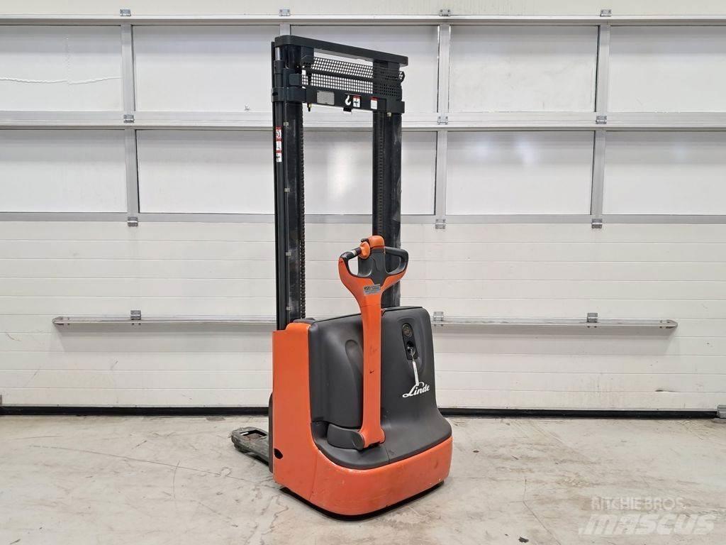 Linde L10 Ročni električni viličar
