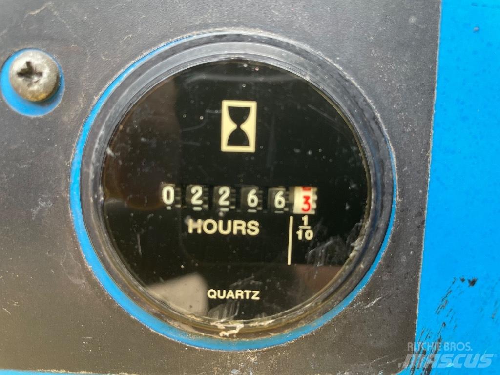 Genie GS 3384 RT Škarjaste dvižne ploščadi