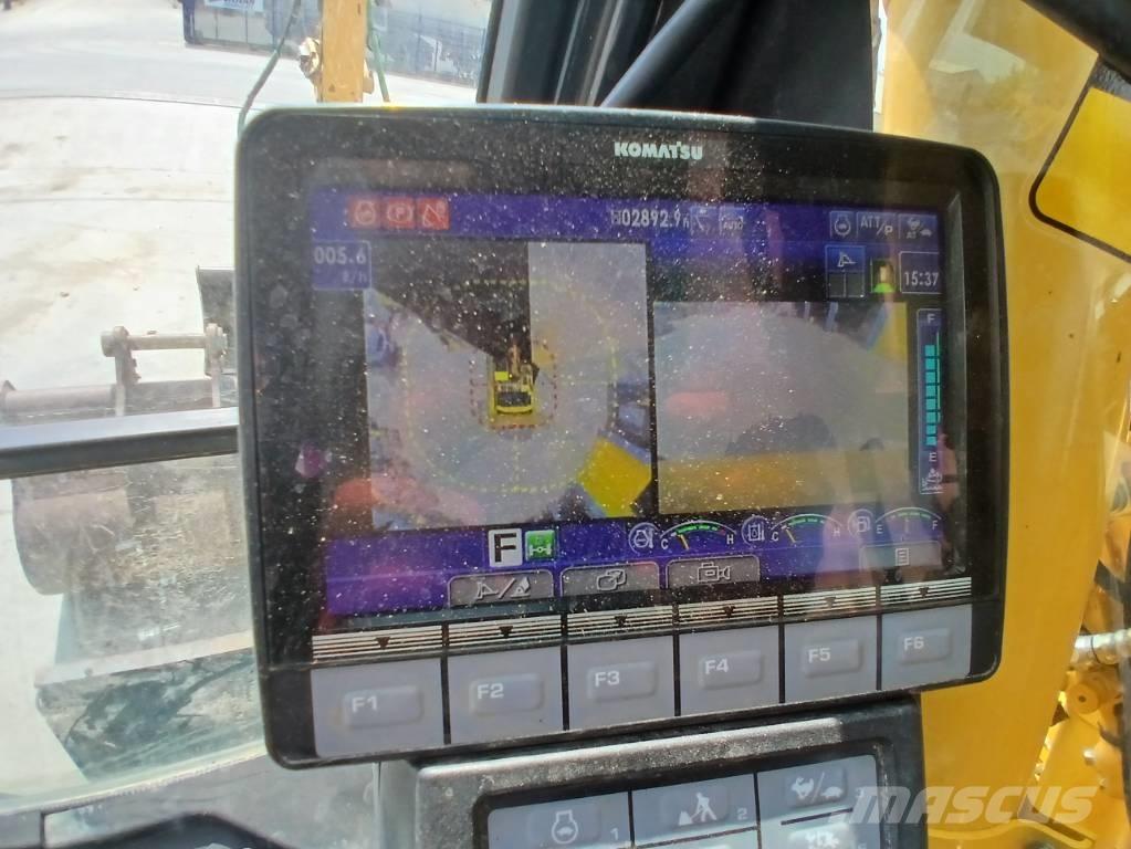 Komatsu PW 148-11 Bagri na kolesih