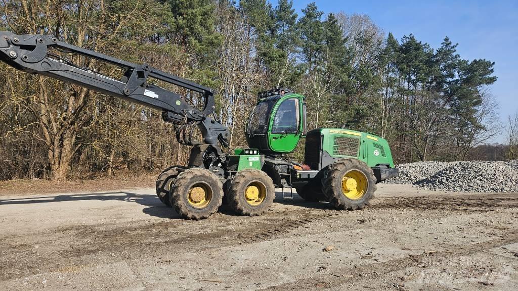 John Deere 1270 E Harvesterji