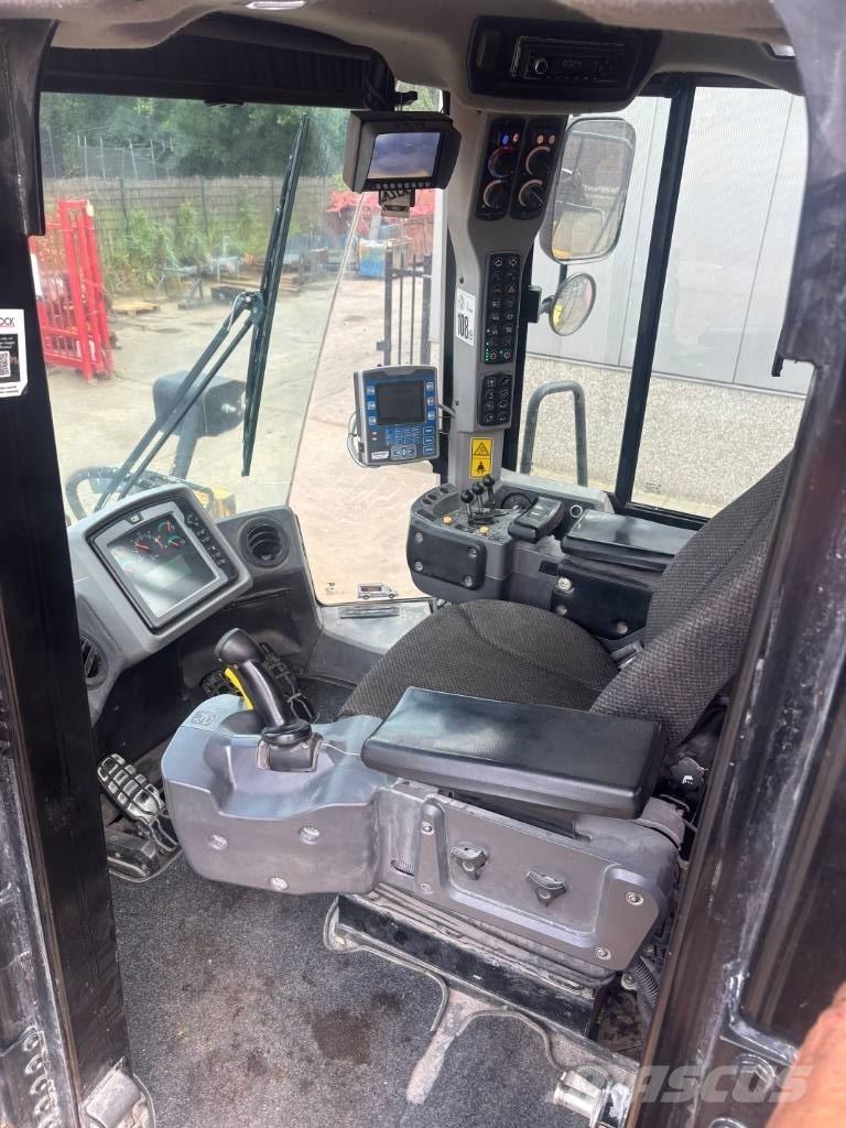 CAT 972 K Kolesni nakladalci