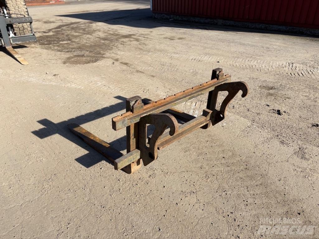  Gafflar L30 ZL602 Kolesni nakladalci