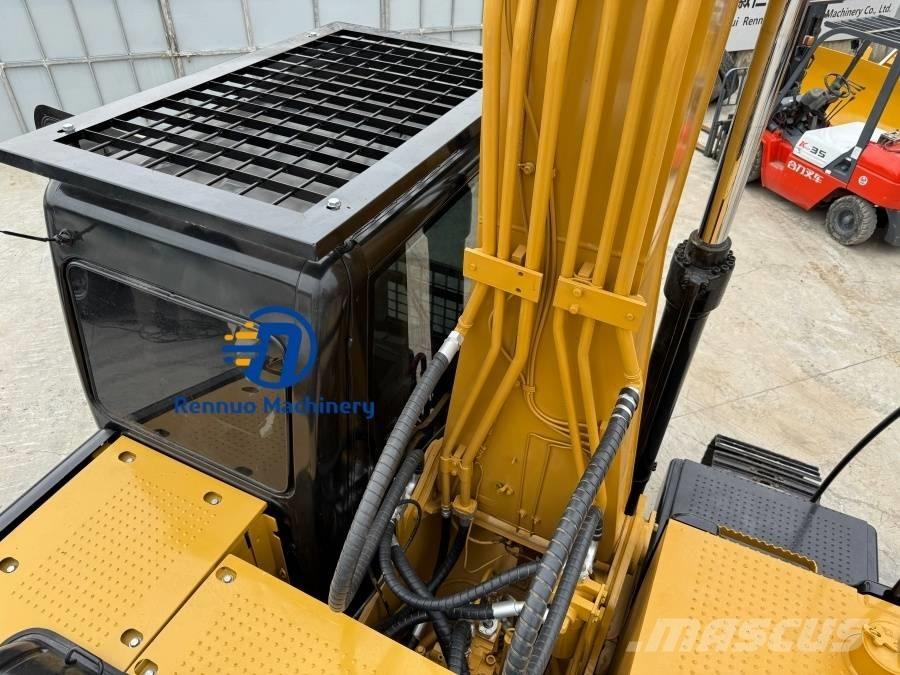 CAT 320D2L Bagri goseničarji