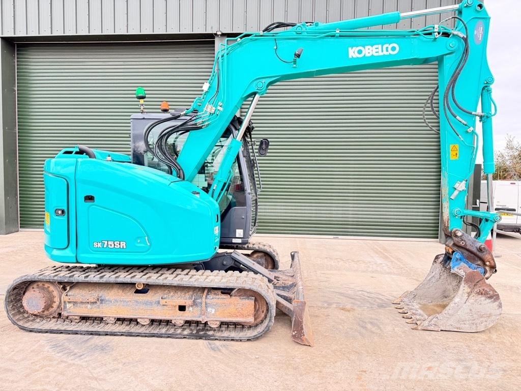 Kobelco SK75SR-7 Midi bagri 7t – 12t