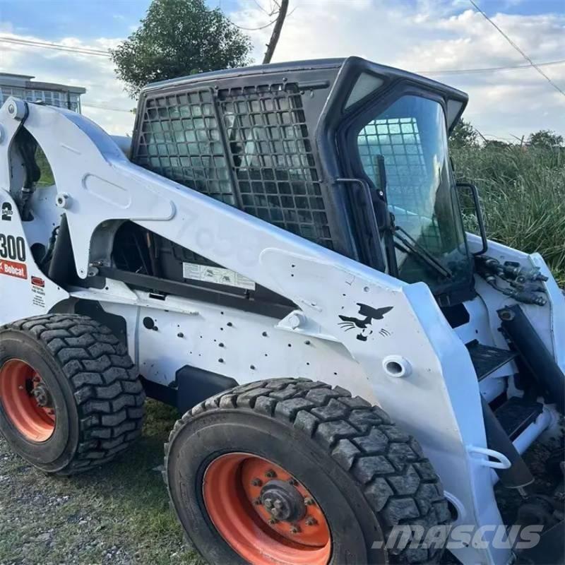 Bobcat s 300 Skid steer mini nakladalci