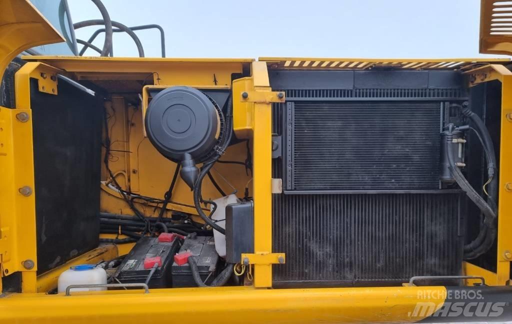 JCB JS 220 LC Bagri goseničarji