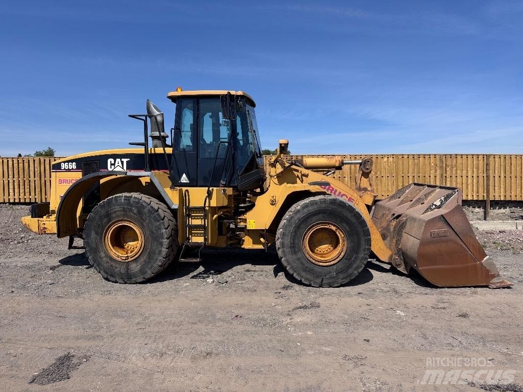 CAT 966 G Kolesni nakladalci