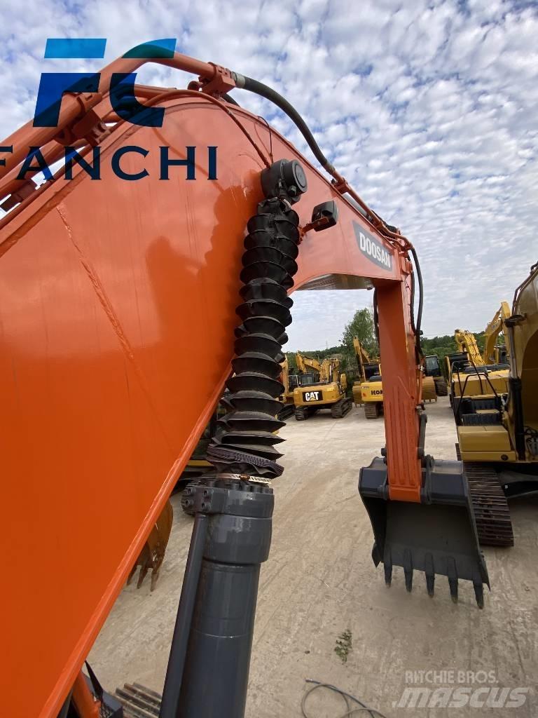 Doosan DX 340 LC Bagri goseničarji