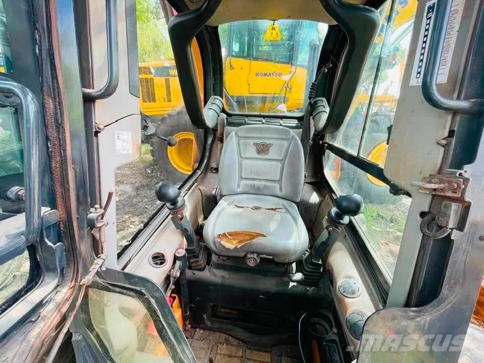 CASE SR 250 Skid steer mini nakladalci