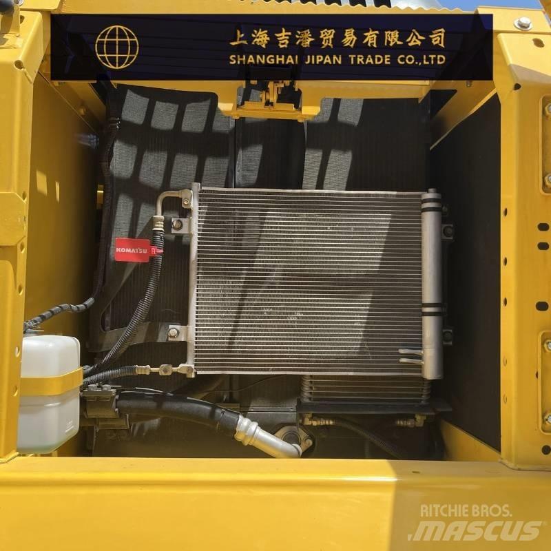 Komatsu PC 210 Bagri goseničarji