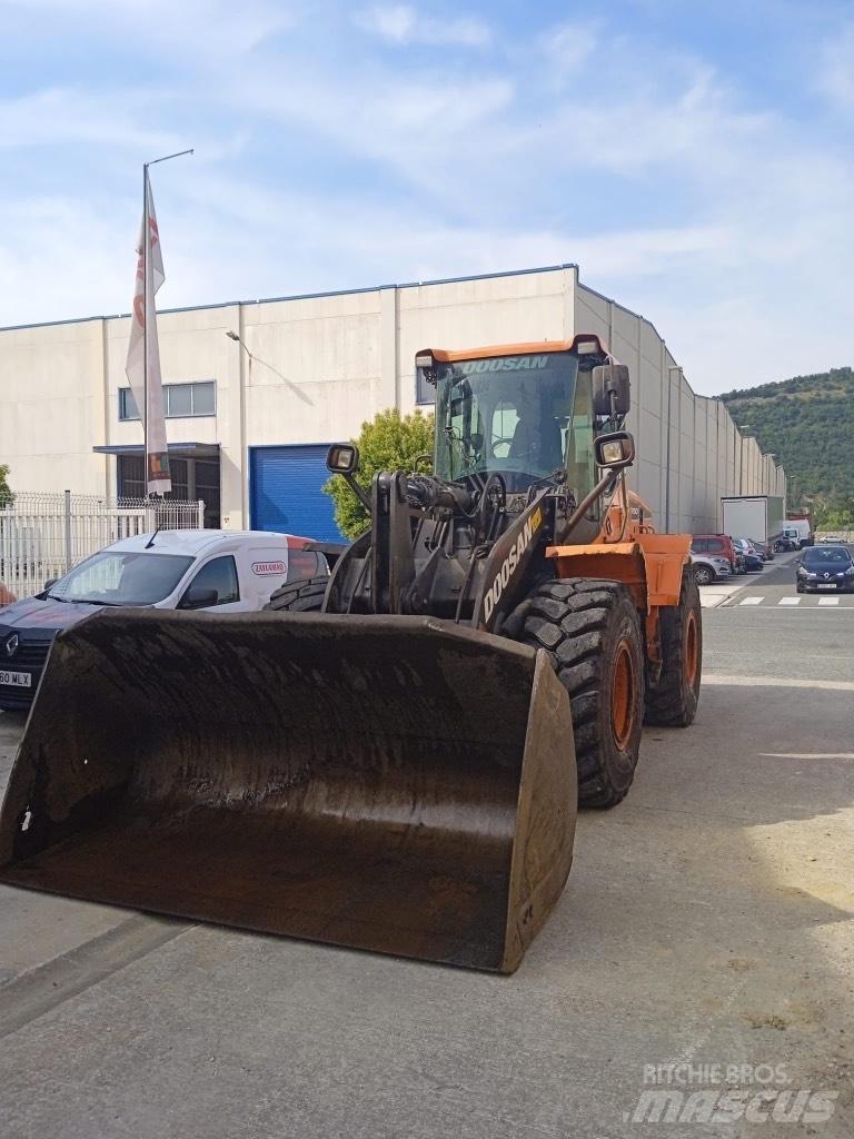 Doosan Dl250-5 Kolesni nakladalci