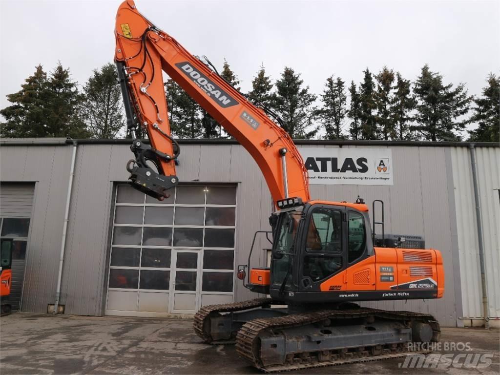 Doosan DX225LC-7 Bagri goseničarji