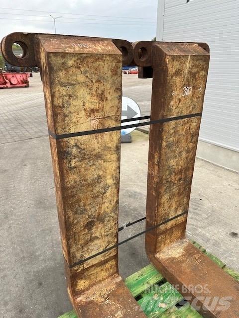 CAT 25-30 ton /988 Vilice