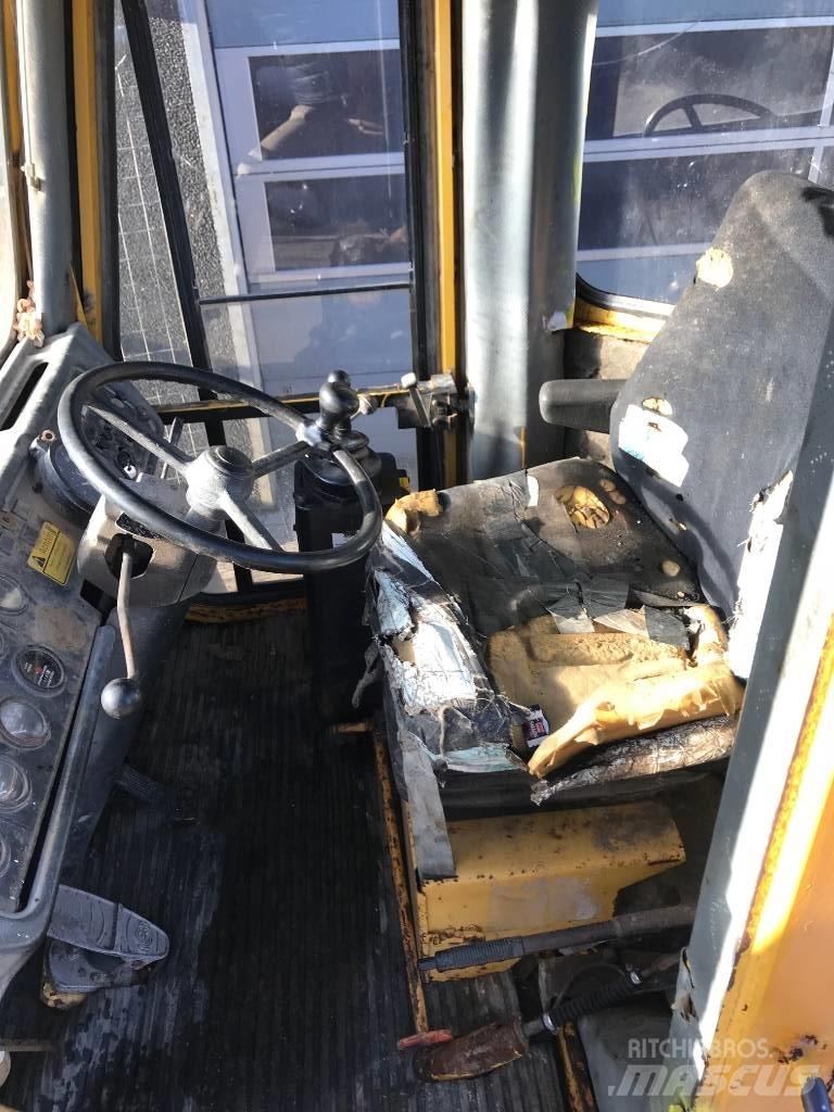 Hanomag 44D Kolesni nakladalci