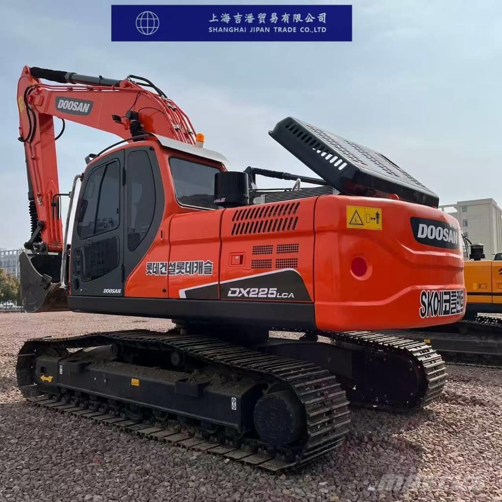 Doosan DX 225 Bagri goseničarji