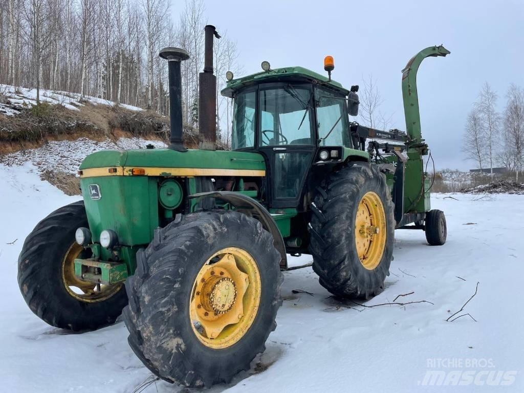 John Deere 4240 S Traktorji
