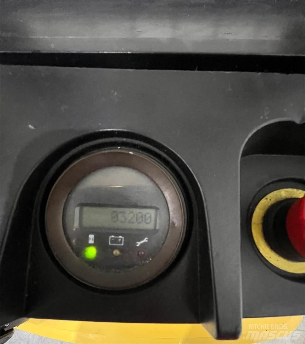 Hyster S1.2 Ročni električni viličar