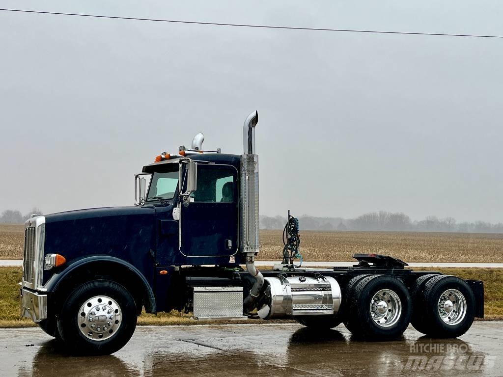 Peterbilt 367 Vlačilci