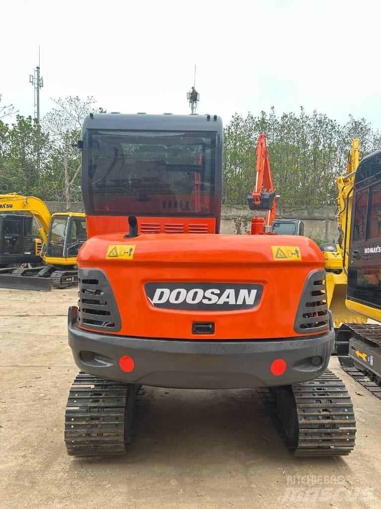 Doosan DX 60-9 C Bagri goseničarji