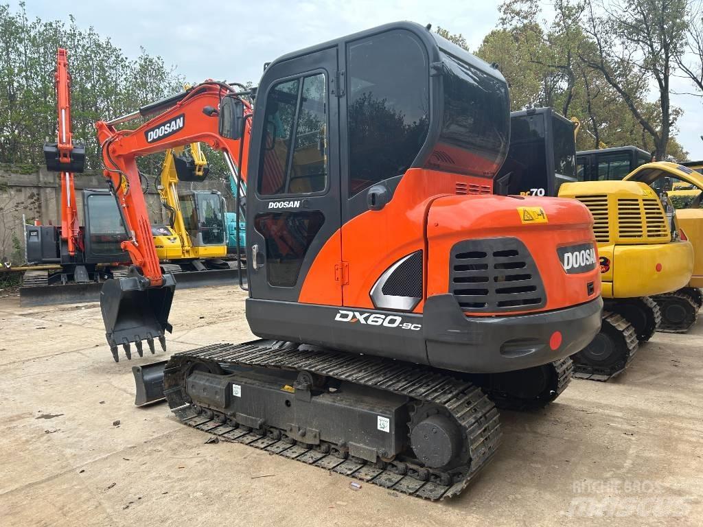 Doosan DX 60-9 C Bagri goseničarji