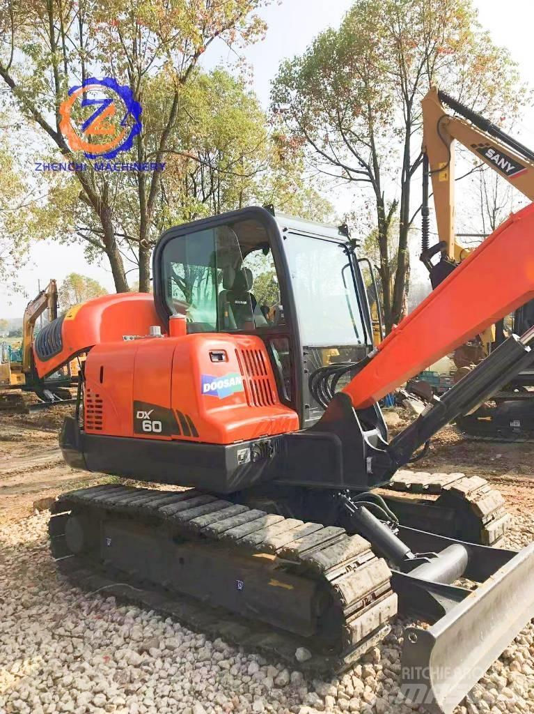 Doosan DX 60 Mini bagri <7t