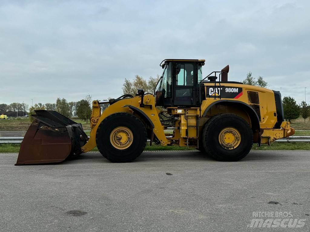 CAT 980M Kolesni nakladalci