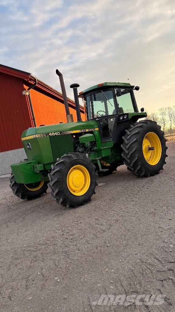 John Deere 4640 4WD Traktorji