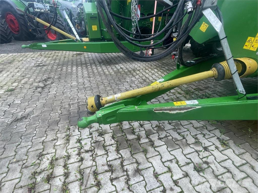 Bergmann GTW 330 Prikolice za žito