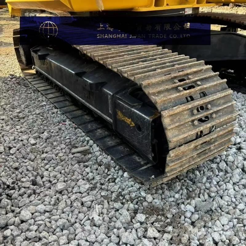 Komatsu PC 200 Bagri goseničarji