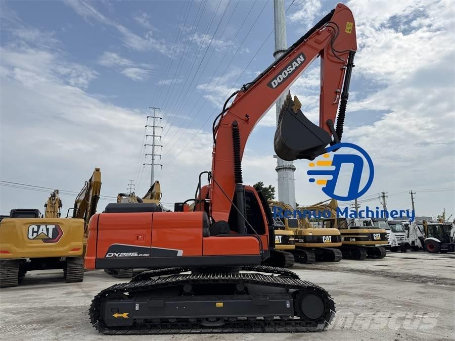 Doosan DX 225 LC-9C Bagri goseničarji