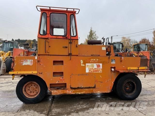 Hamm GRW 15 Kolesni valjarji s pnevmatikami