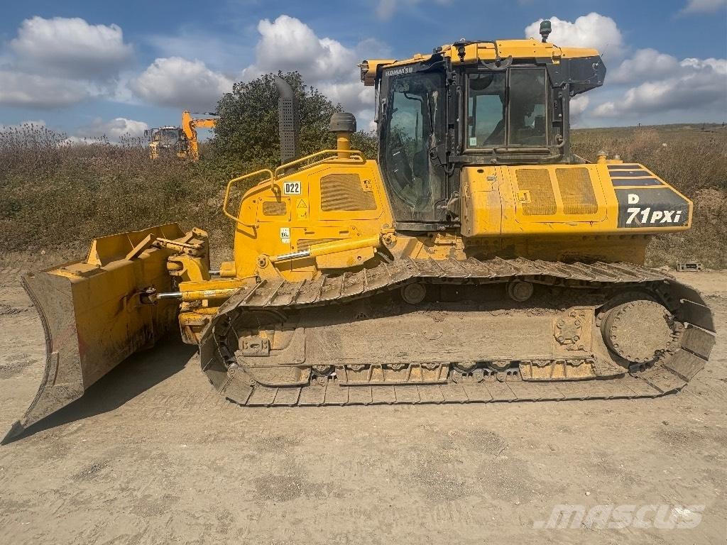 Komatsu D71PXI-24 Buldožerji goseničarji
