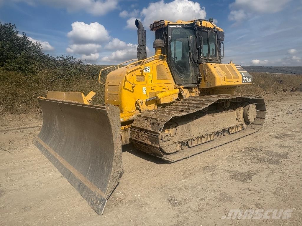 Komatsu D71PXI-24 Buldožerji goseničarji