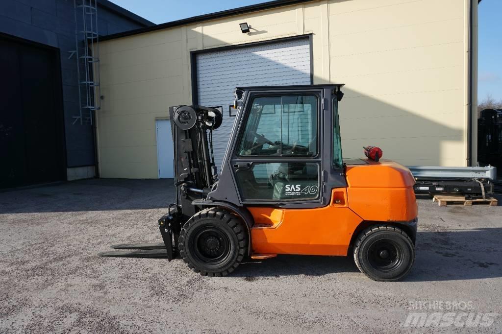 Toyota 42-7FD40 Dizelski viličarji