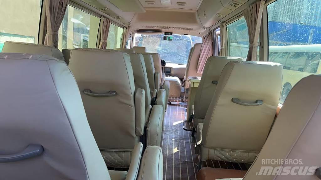 Toyota Coaster Medkrajevni avtobusi