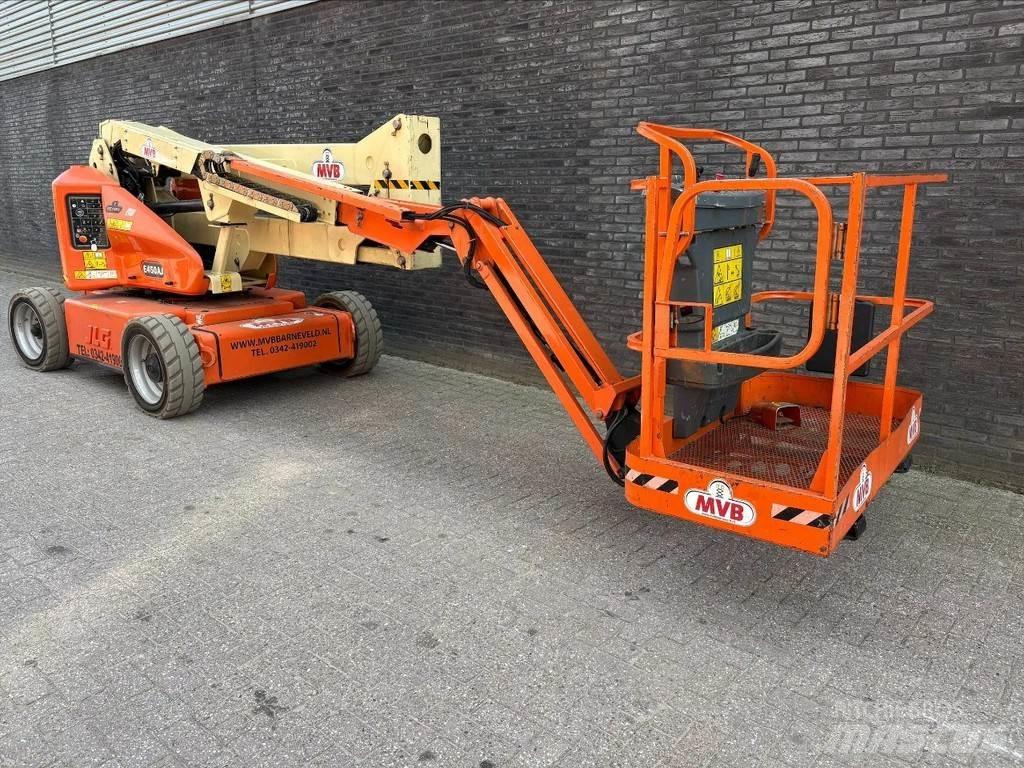 JLG E450AJ Zglobne dvižne ploščadi