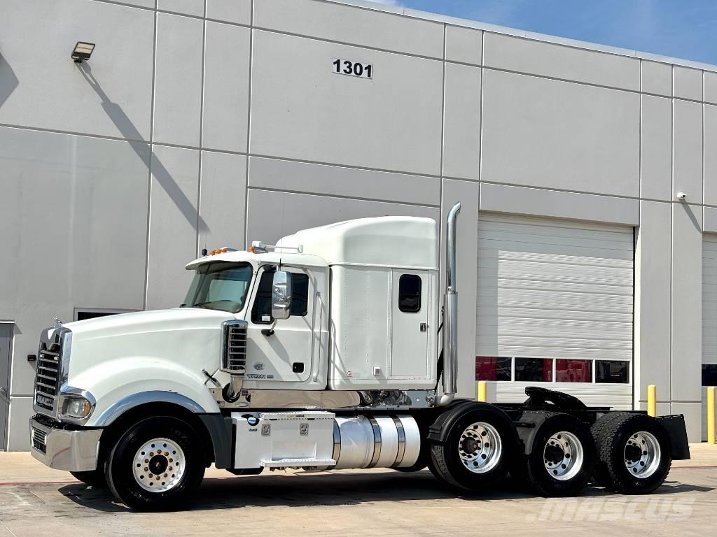 Mack Titan TD 713 Vlačilci