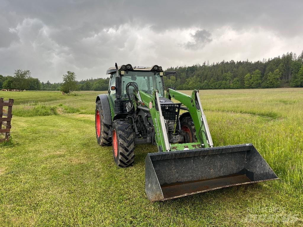 Fendt 211 Vario Traktorji