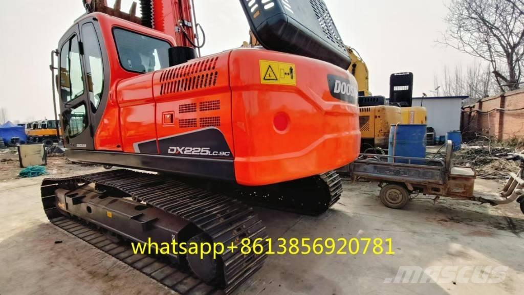 Doosan DX 225 Bagri goseničarji