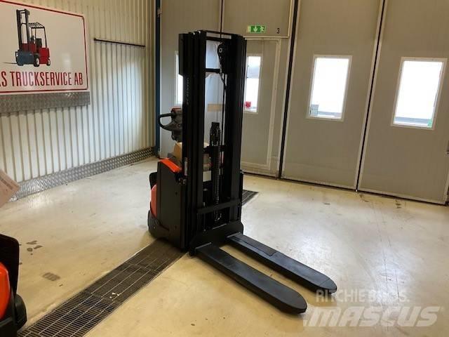 Toyota SWE 120 L Ročni električni viličar