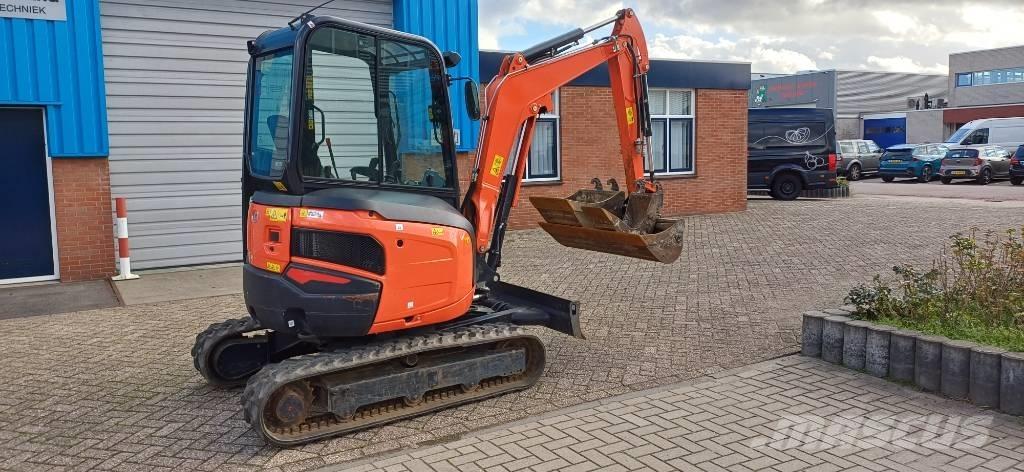 Kubota U 27-4 Mini bagri <7t