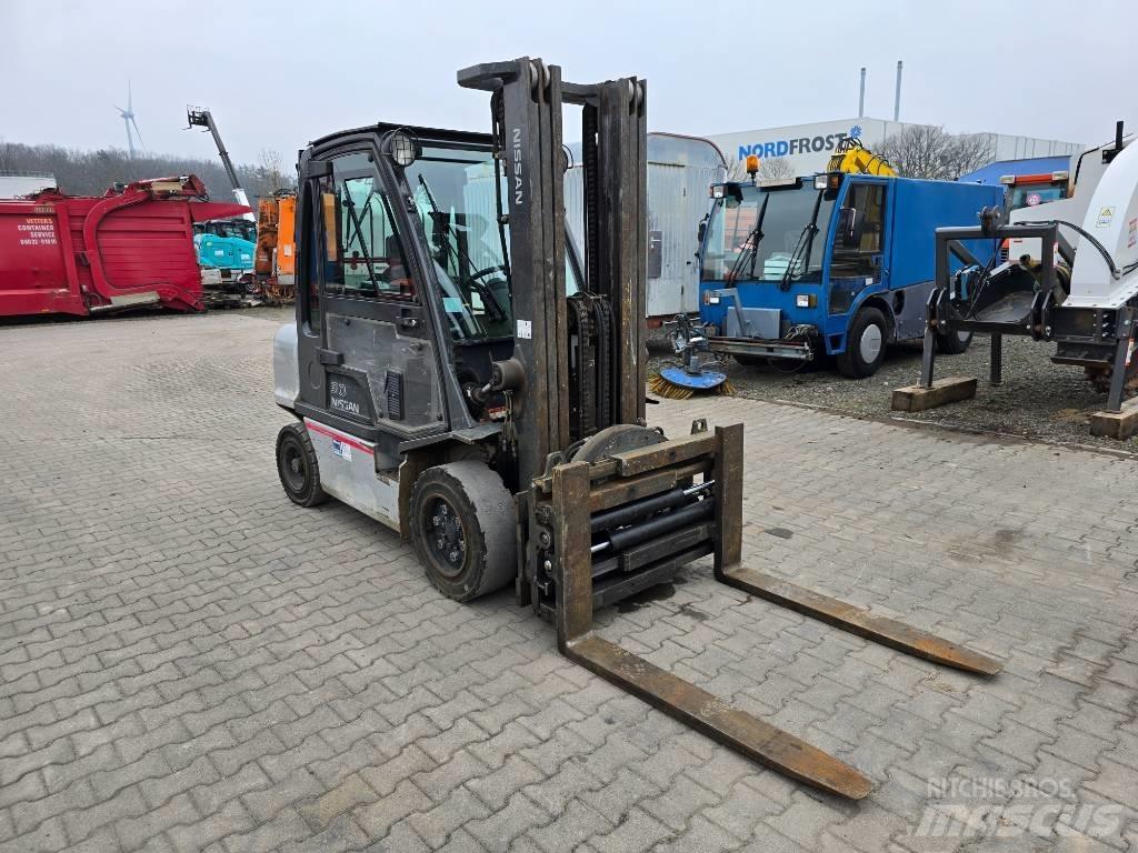 Nissan 30 YG1D2A30Q Dizelski viličarji